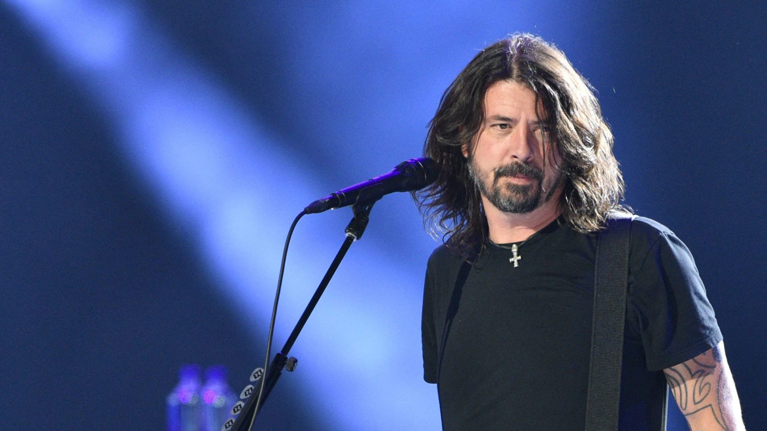 Foo Fighters: Dave Grohl names the best rock frontman in history