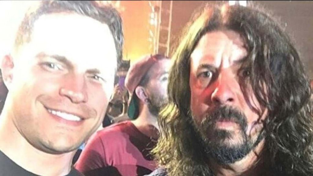 dave grohl goes metallica concert