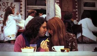jim morrison with his girlfriend