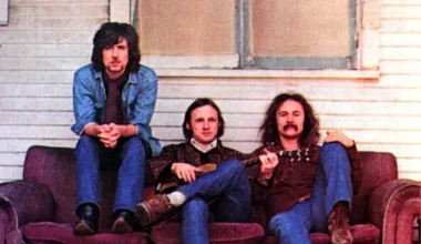 Listen-to-the-isolated-vocals-of-Crosby-Stills-and-Nash