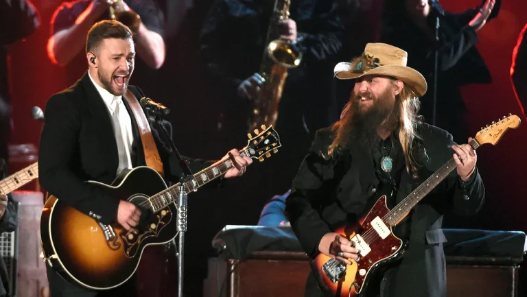Chris Stapleton and Justin Timberlake’s Epic Performance of “Tennessee Whiskey” Wows Fans
