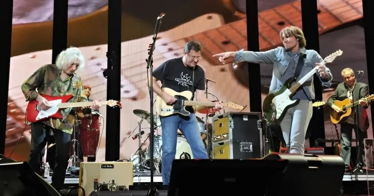 Vince Gill, Keith Urban, and Albert Lee Join Forces for an Unforgettable Performance at Eric Clapton’s Crossroads Guitar Festival