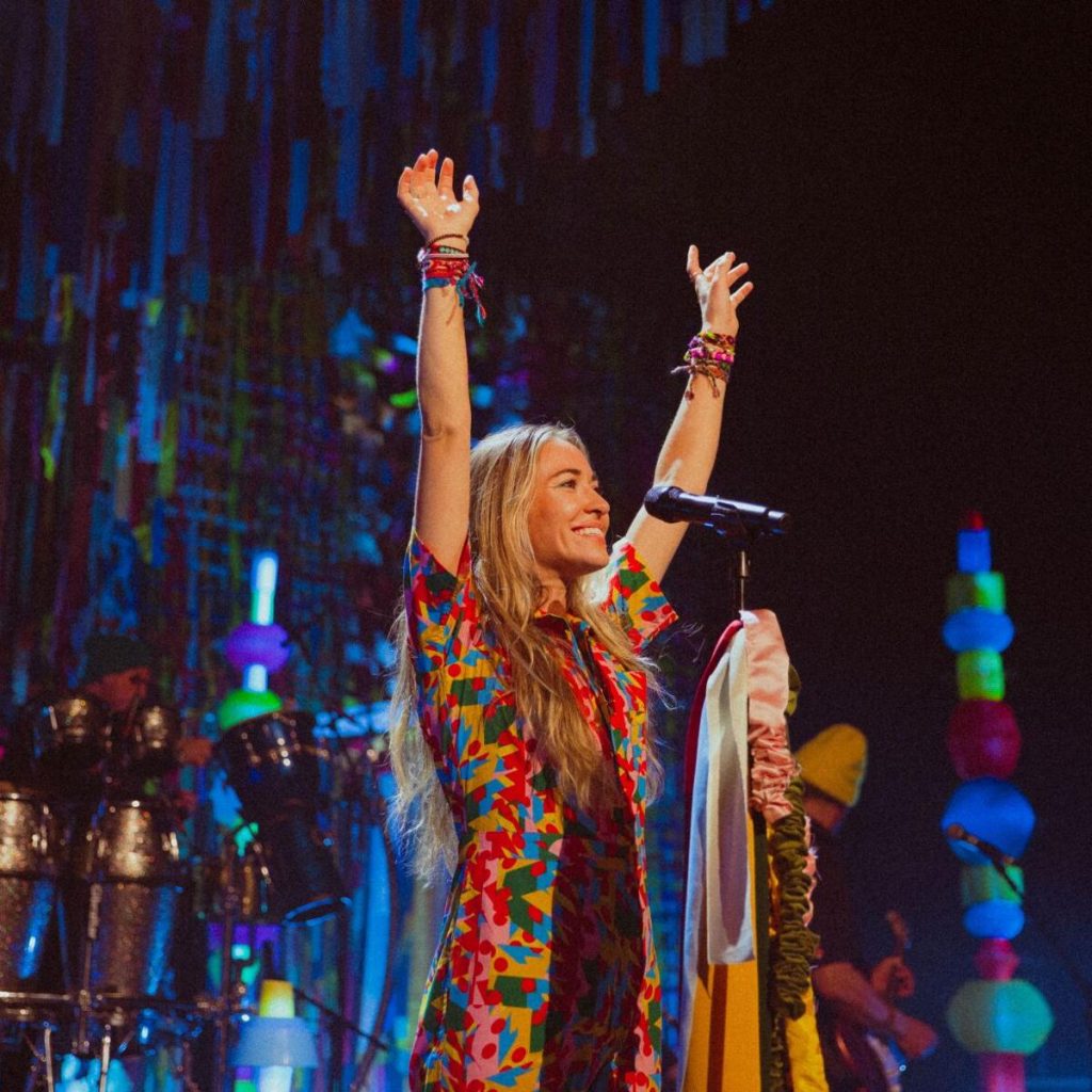 "Lauren Daigle’s Powerful Voice in How Great Thou Art Will Give You Chills"