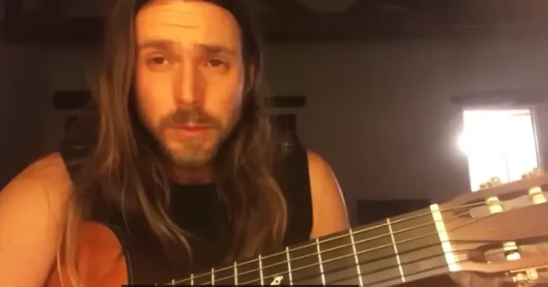 Willie Nelson’s Son Delivers a Stunning Rendition of The Sound of Silence