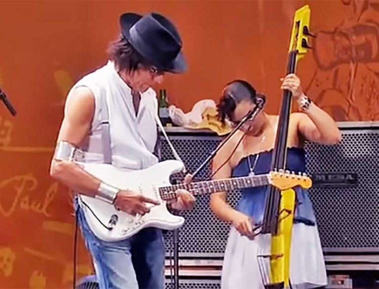 Jeff Beck’s Astonishing Electric Guitar Cover Of Puccini’s Nessun Dorma nessum dorma jeff beck