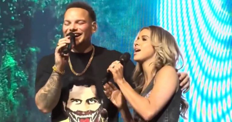 Kane and Katelyn Brown Perform Emotional “Thank God” Duet at CMT Music Awards