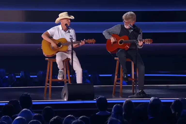Kenny Chesney’s Emotional Tribute to Jimmy Buffett with “A Pirate Looks at Forty”
