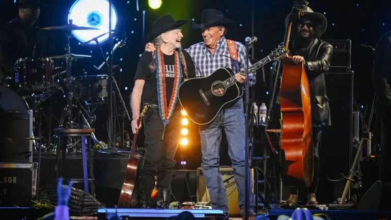 Willie Nelson and George Strait Perform “Pancho and Lefty” at the Hollywood Bowl
