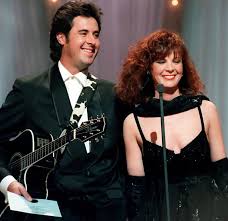 Vince Gill & Patty Loveless’ Heartwarming Duet: “My Kind of Woman, My Kind of Man”