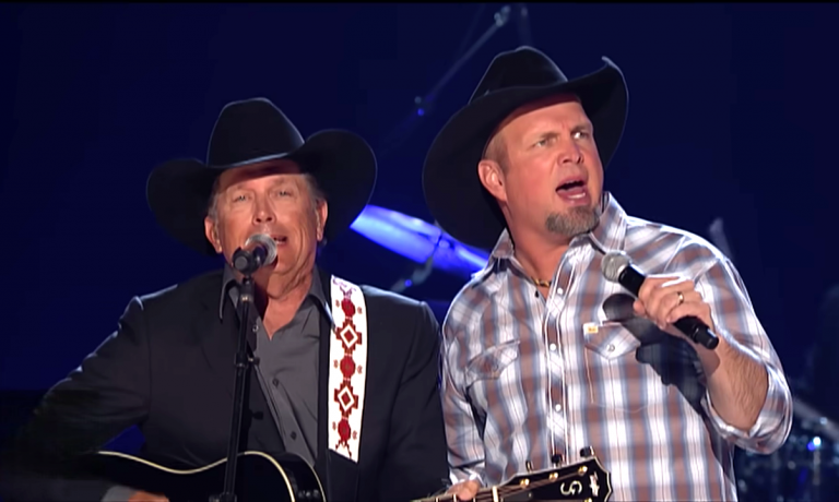 George Strait & Garth Brooks Sing “The Cowboy Rides Away” at the 48th ACM Awards