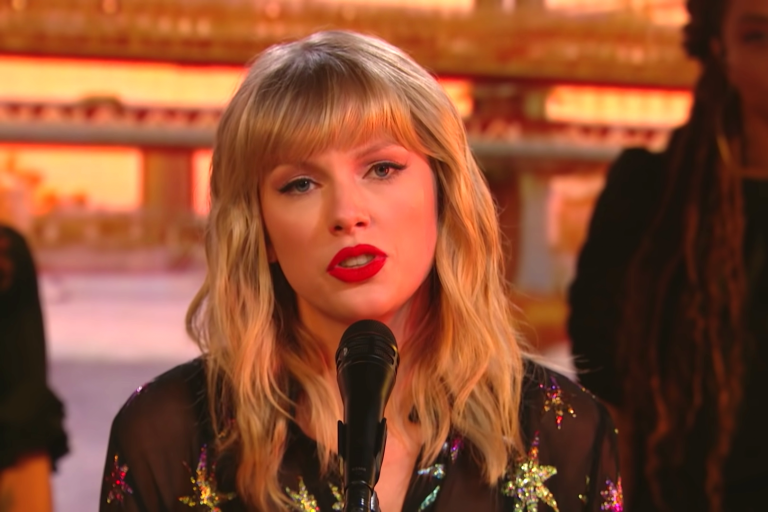 Taylor Swift Brings New Emotion to Phil Collins’ “Can’t Stop Loving You” in BBC Radio 1 Live Lounge