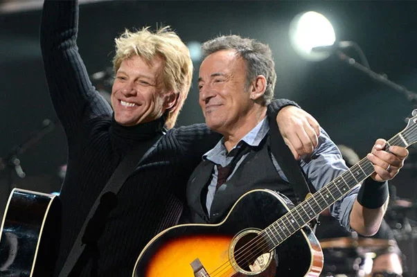 Bon Jovi and Bruce Springsteen Deliver a Powerful Live Performance of “Who Says You Can’t Go Home.”