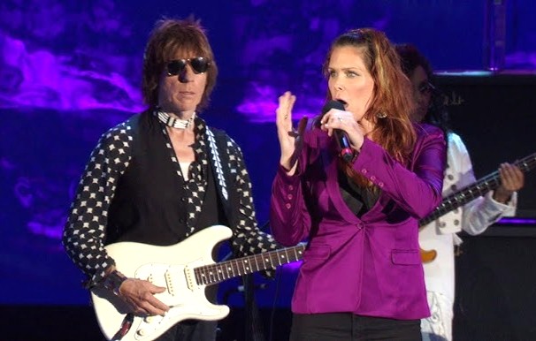 Watch Jeff Beck & Beth Hart’s Perform “I’d Rather Go Blind” Live in Amsterdam