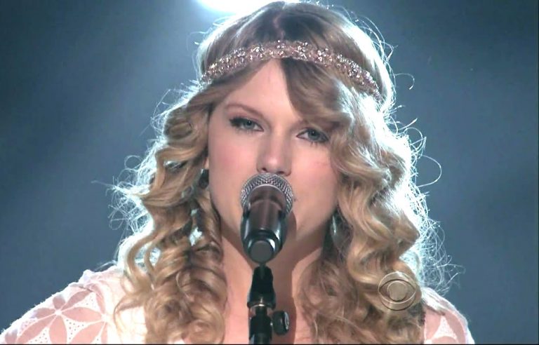 Taylor Swift’s Beautiful Early Cover of “Run” moves George Strait to tears