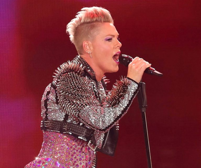 P!NK Takes on Queen’s Masterpiece—and Delivers a Powerful Surprise of ‘Bohemian Rhapsody’
