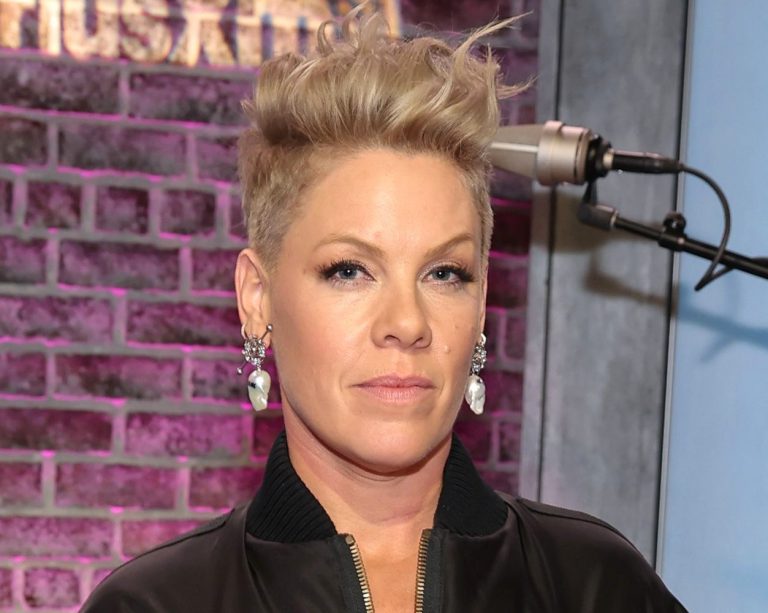 “Pink Reveals Shocking Feud Moment: Christina Aguilera Tried to Punch Her!”
